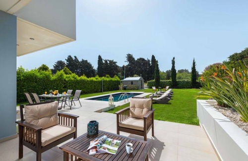 Filerimos House | 260 m² House ∙ 4 bedrooms ∙ 8 guests