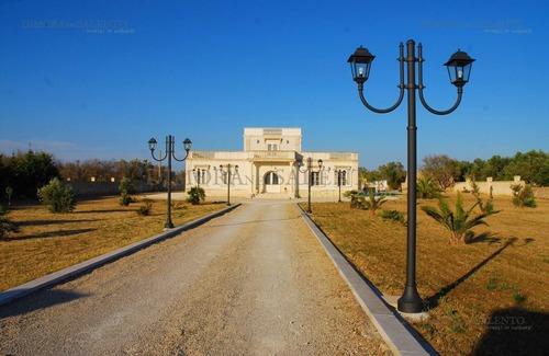 Gagliano del Capo Villa | #260 Villa Novecento with beautiful pool and billiards