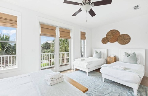Seacrest Beach Apartment | 2600 m² Apartment ∙ 4 bedrooms ∙ 12 guests