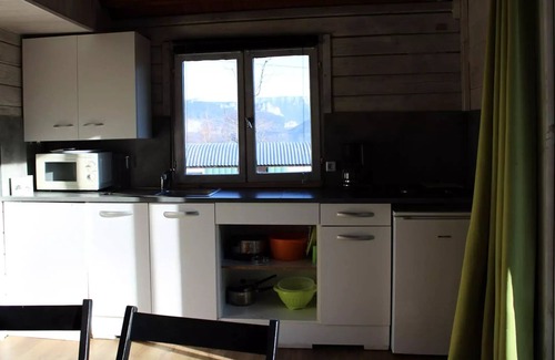 Miribel-les-Echelles Ski Chalet | 27. Chalet Gentiane 24m2 Mezzanine 5 Personen