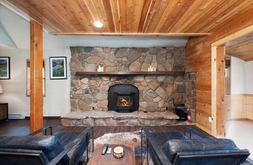 Columbine Lake House | 27 Columbine Drive Lake of the Pines