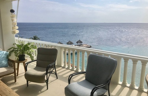 Sint Michiel Condo | 2700sqft FabulousBeachFrontPenthouseSuite 4BR/4BA StunningViews. Exceptional!