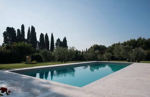 Orentano Villa | 275 m² Villa ∙ 5 bedrooms ∙ 12 guests