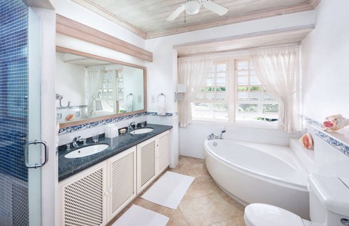 Old Trees Bay House | 279 m² House ∙ 3 bedrooms ∙ 6 guests
