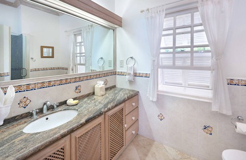 Old Trees Bay House | 279 m² House ∙ 3 bedrooms ∙ 6 guests