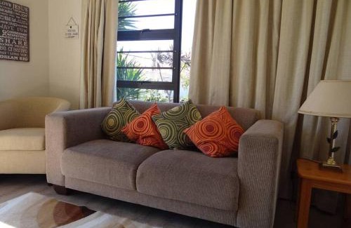Wavecrest Apartment | 28 Dr Mike Heroldt Street