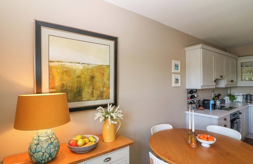 Clonakilty Cottage | 28 LONG QUAY, family friendly in Clonakilty, County Cork