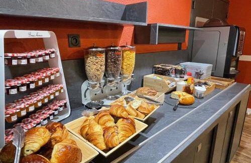 Romans-sur-Isere Hotel | 28 m² Hotel ∙ 4 guests