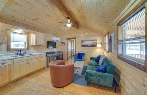 La Grange Cabin | 28 Mi to Downtown Louisville: Serene Farm Getaway