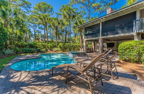 Sea Pines House | 28 Surf Scoter 2nd Row Steps from the Beach Renovated