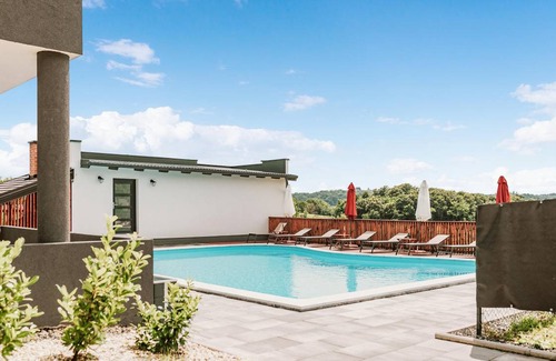 Grabrovnik House | 280 m² House ∙ 4 bedrooms ∙ 12 guests