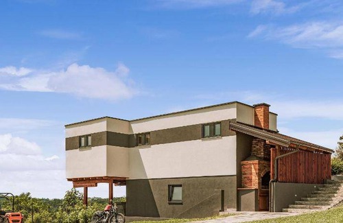 Grabrovnik House | 280 m² House ∙ 4 bedrooms ∙ 12 guests