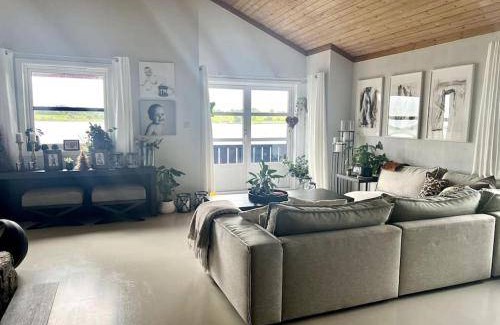 Kvernevick Villa | 280 m² Villa ∙ 3 bedrooms ∙ 6 guests