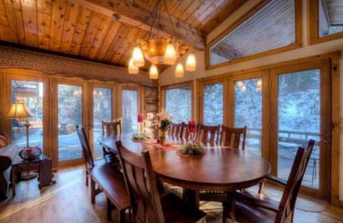 Rapid City House | 288 m² House ∙ 3 bedrooms ∙ 8 guests