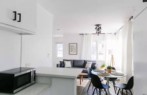 West Newport House | 28th Street Beach Bungalow just one short block from the beach close to the pier