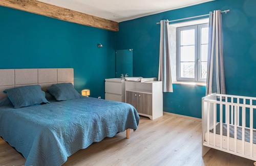Source-Seine House | 297 m² House ∙ 6 bedrooms ∙ 14 guests