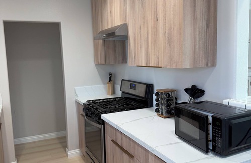 Monterey Park House | 2b1b/Convenient/freeparking/Gated