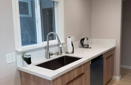 Monterey Park House | 2b1b/Convenient/freeparking/Gated