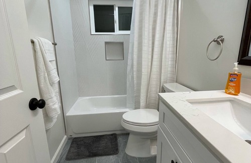 Sunnyvale West Apartment | 2B1B remold home near High-tech/Parking/Laundry in Sunnyvale
