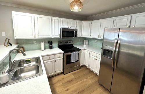 Keys Of Marsh Harbor Condo | 2BD/2BA Rehoboth Condo W/Pool & Tennis - Sanibel Village