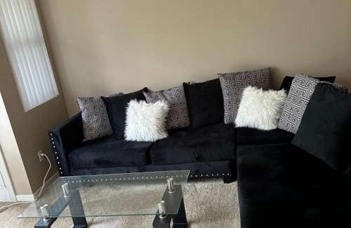 Ohio City Apartment | 2bd/2ba Riverfront City View Apt