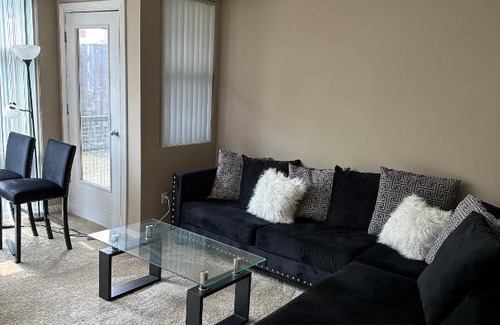 Ohio City Apartment | 2bd/2ba Riverfront City View Apt