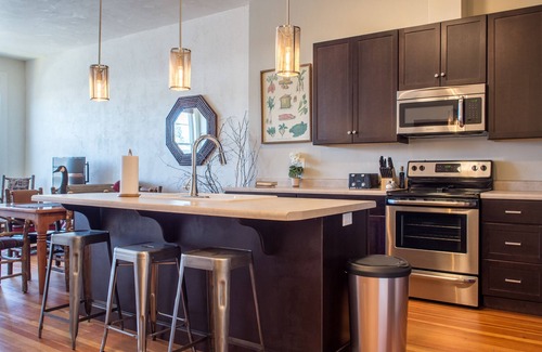Grants Pass Apartment | 2bd Loft in Historic Grants Pass # 119
