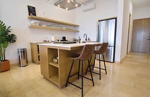 San Jose del Cabo Apartment | 2BD Luxury apartment Heart of Cabo (Montemar 202)