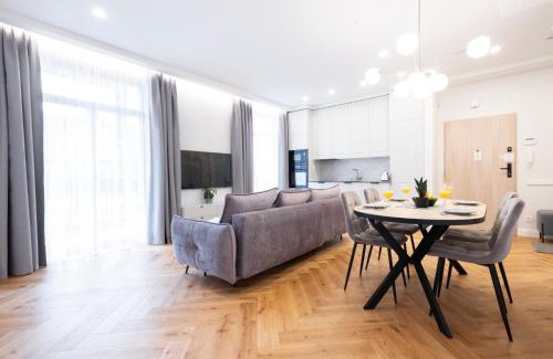 Druskininkai Apartment | 2BD,Terrace, AC, next to Dineika Park, Brand NEW, by Cohost
