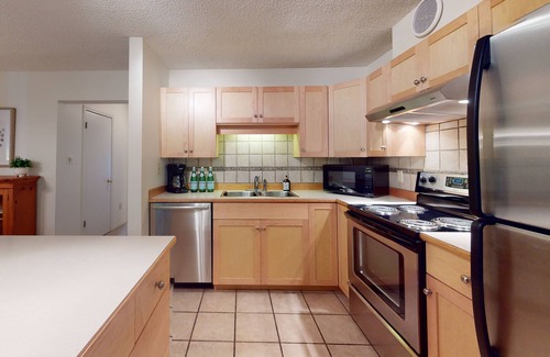 Blackcomb House | 2Bdrm 2Bath Townhome in Benchlands