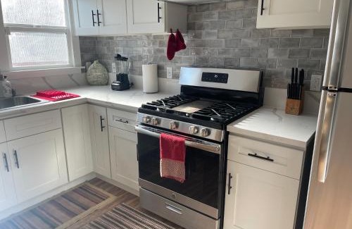 Harbor Apartment | 2bed 1bath close to downtown LB, LA and OC.