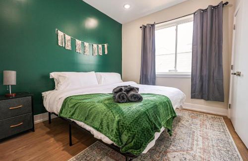 Mantua Apartment | 2bed2bathking Bedcentralwdwifi