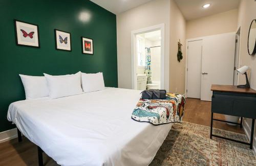 Mantua Apartment | 2bed2bathking Bedcentralwdwifi