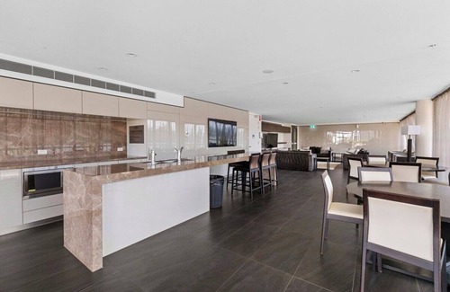Milton Apartment | 2Bedroom Exec Apt near Suncorp Free Carpark