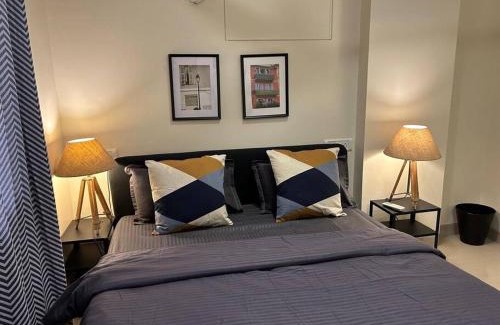 Pali Hill Apartment | 2BHK, Off Carter Rd, Bandra West