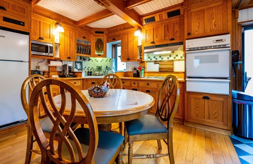 Unionville Cabin | 2BR, 1BA