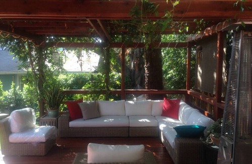 West Hollywood House | 2BR 1Bath WeHo craftsman BACKYARD PARADISE - dog heaven