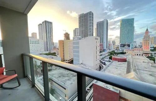 West End Apartment | 2BR, 2 Baths Lux Downtown Apt Heart of Austin with Amazing Views, Pool, & Gym