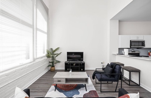 Mile Square Apartment | 2BR 2BA In The Block Apartment by CozySuites