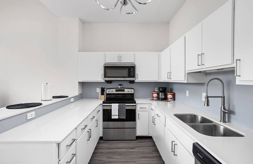 Mile Square Apartment | 2BR 2BA In The Block Apartment by CozySuites