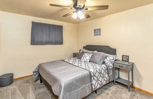 Canton Apartment | 2br 2bath apt with a game room & full bar near HOF!!