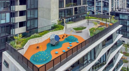 Reid Apartment | 2BR-2BR-1Car-CBD-Pool-Shopping