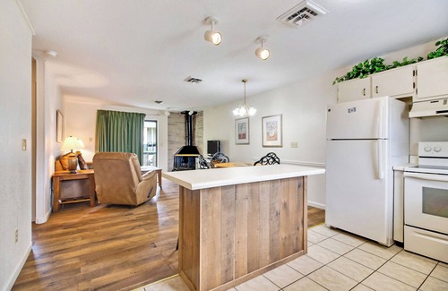 Lake Tansi Condo | 2BR Amenities such as Golf, Lake, and More