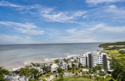 Rio Mar Apartment | 2BR Apartment with Ocean View PH Río Mar 11A