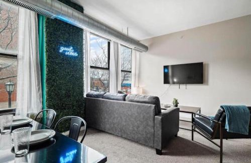 Downtown Cleveland Apartment | 2BR Apartments in the Heart of Downtown CLE