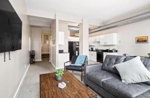 Downtown Cleveland Apartment | 2BR Apartments in the Heart of Downtown CLE