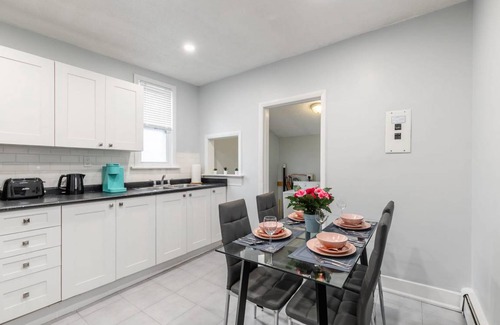 Kirkendall North Apartment | 2BR Apt close to Trails, Parks & Waterfalls!
