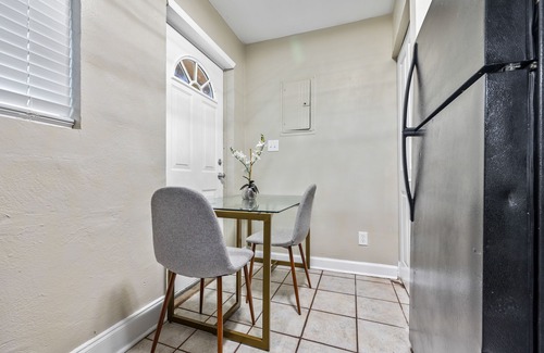 Pittsburgh Apartment | 2BR Apt in the Heart of ATL/Free Parking