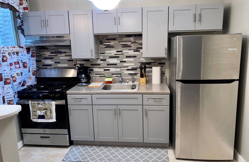 East Flatbush Apartment | 2BR Apt Located in the Heart of Brooklyn, 30 Minutes From Midtown & Pets Allowed