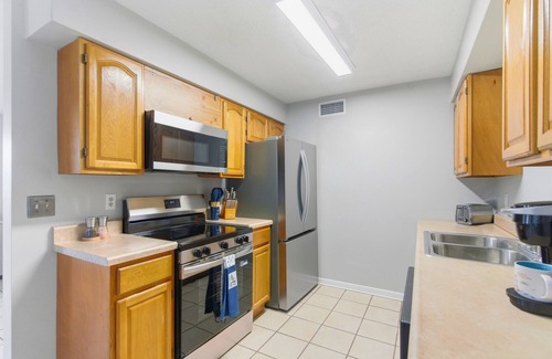 Indian Rocks Beach Condo | 2BR Beach Condo Close to beach with essentials